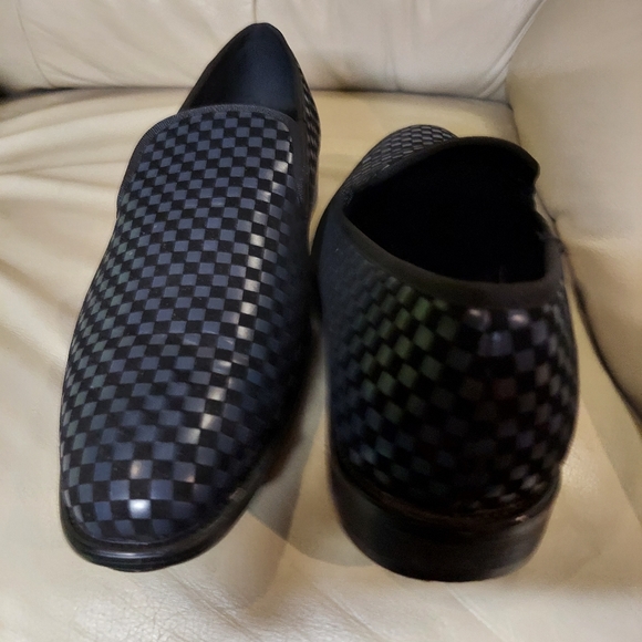 Men's Blue Squared 🟦 Checkered Shoes - Picture 2 of 3